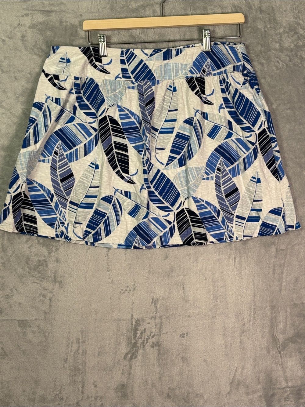 Tommy Bahama Blue Palm Leave Tropical Skirt Size Large